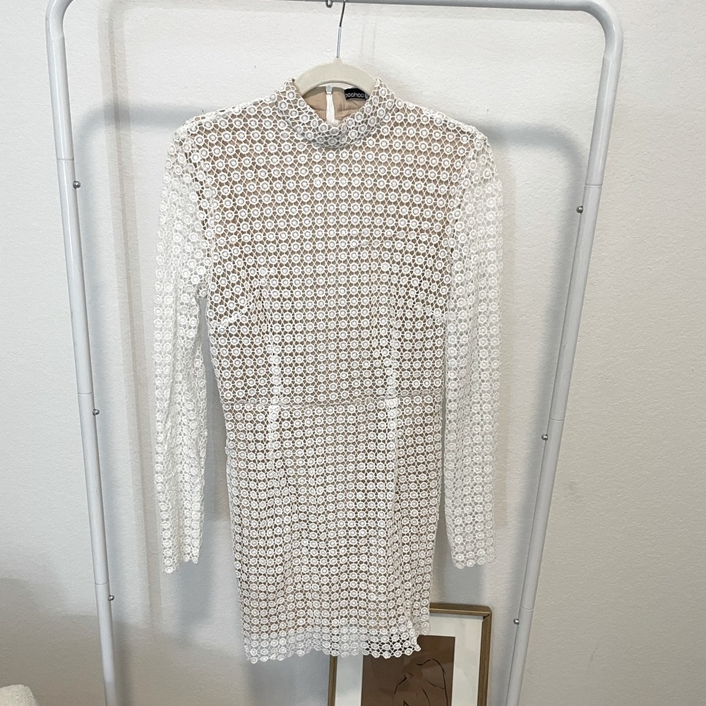 Long-sleeve White Midi Dress